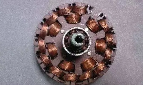Typische Anwendung von Isolierfarbe auf Wasserbasis